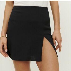 Reformation Margot mini skirt - size 6